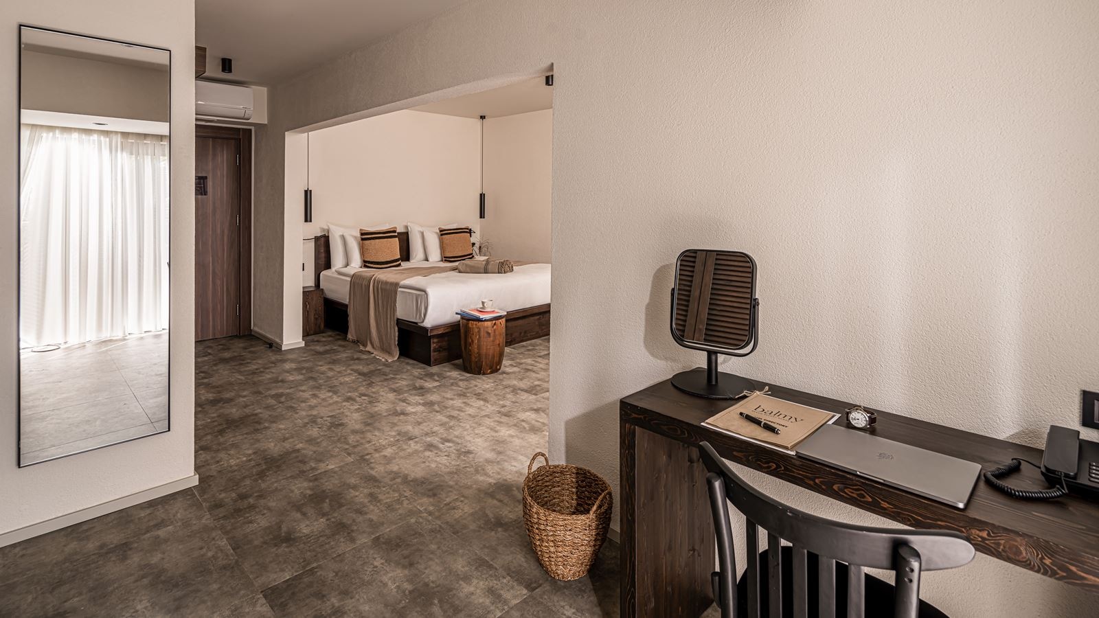 rooms-deluxe-standart-room-side-sea-view