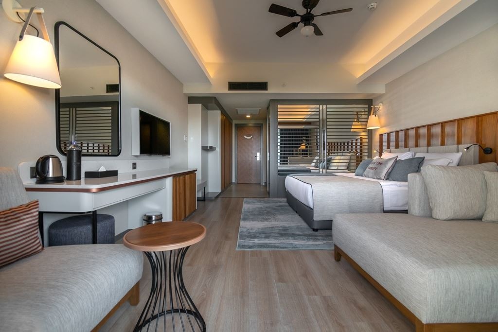 rooms-standard-side-sea-view