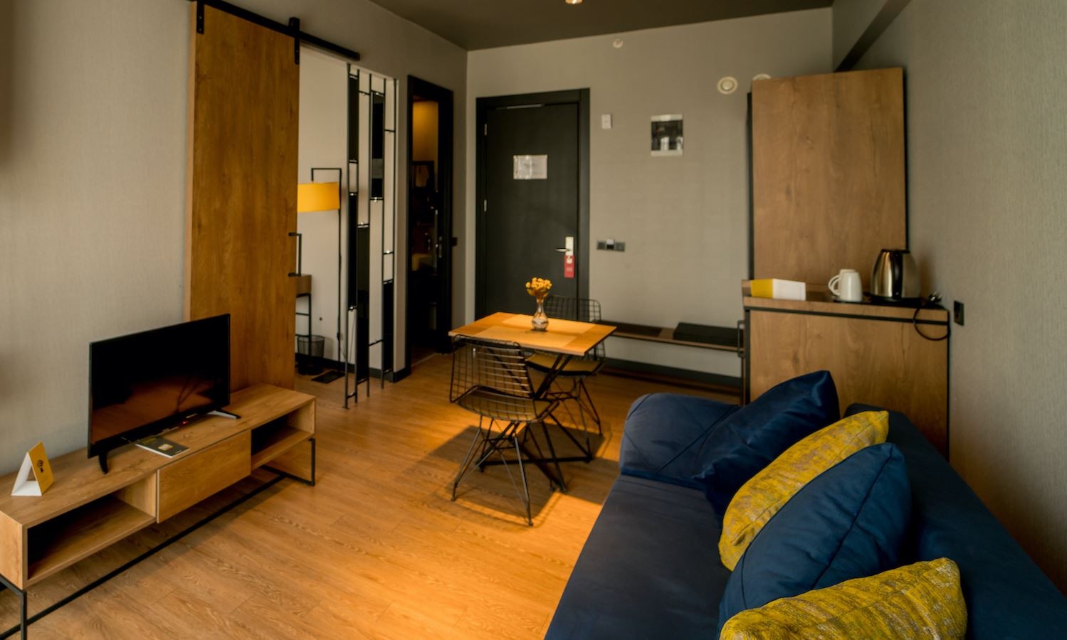 rooms-deluxe-double-room-mountain-view