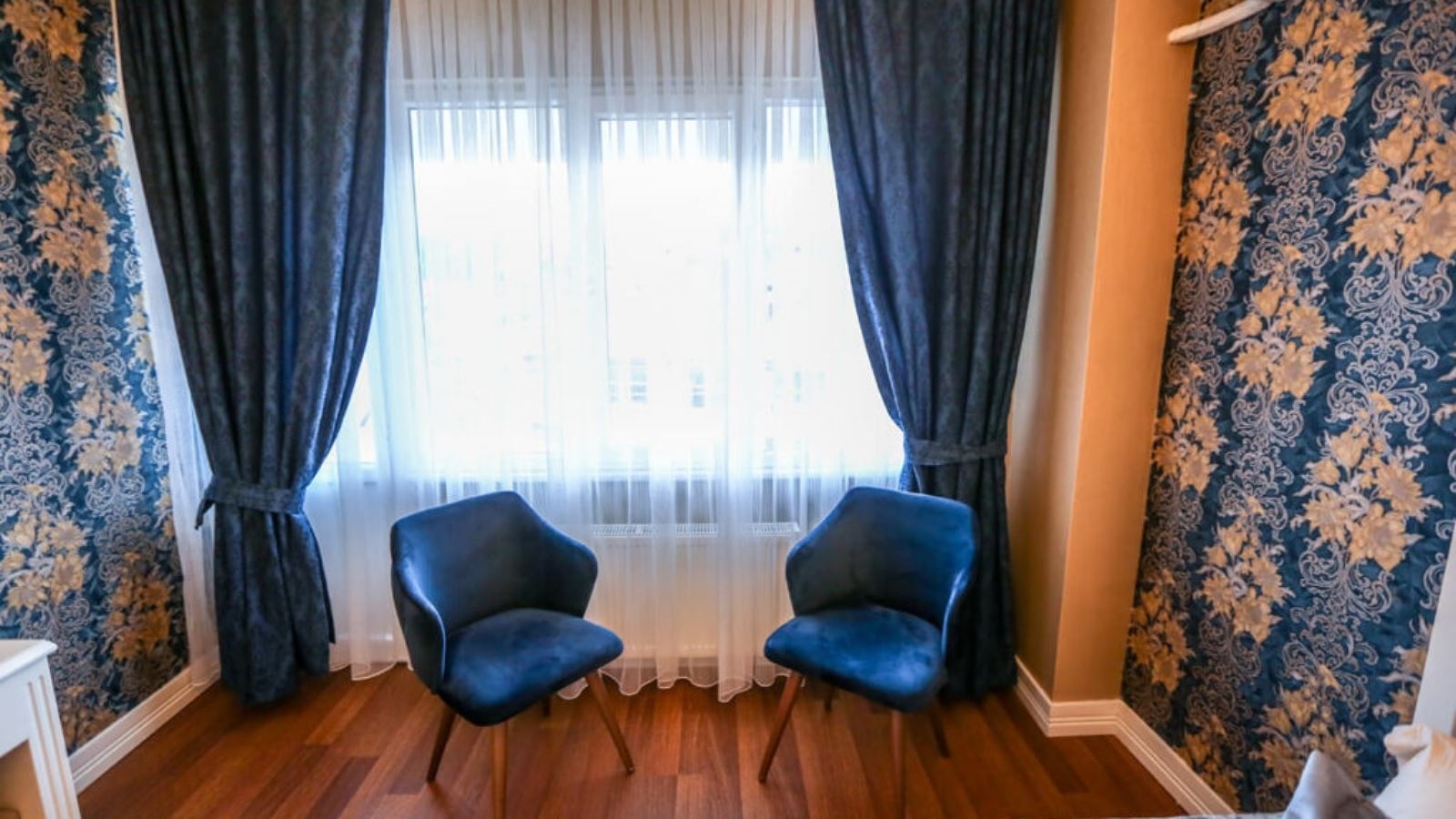 rooms-jakuzili-suit-oda