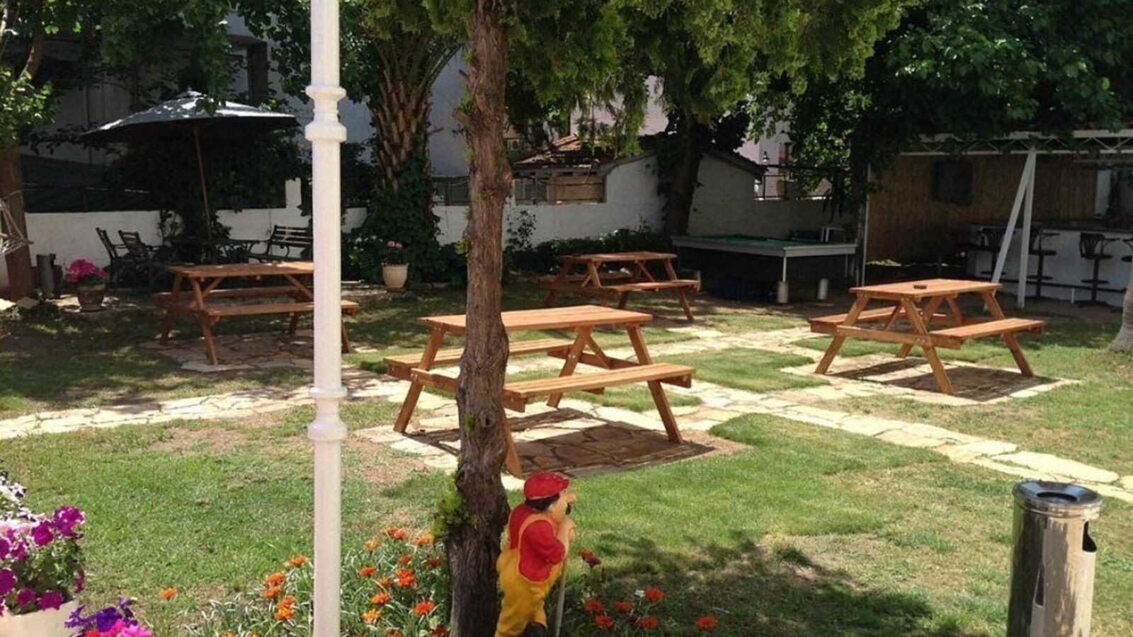 restaurants-restaurants