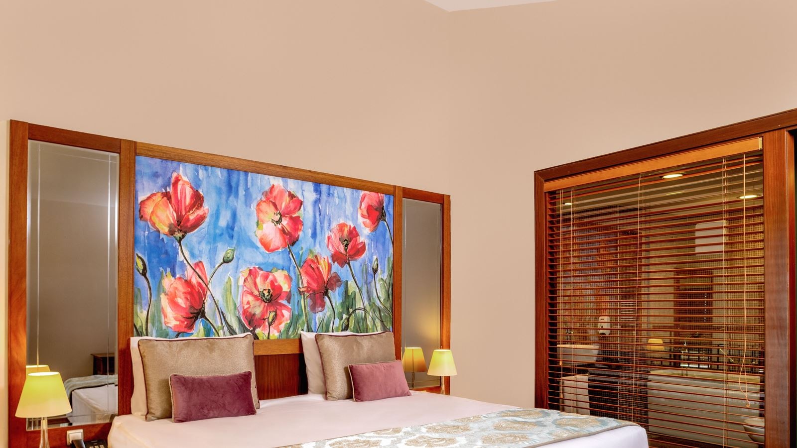 rooms-hill-suite-seaview-room