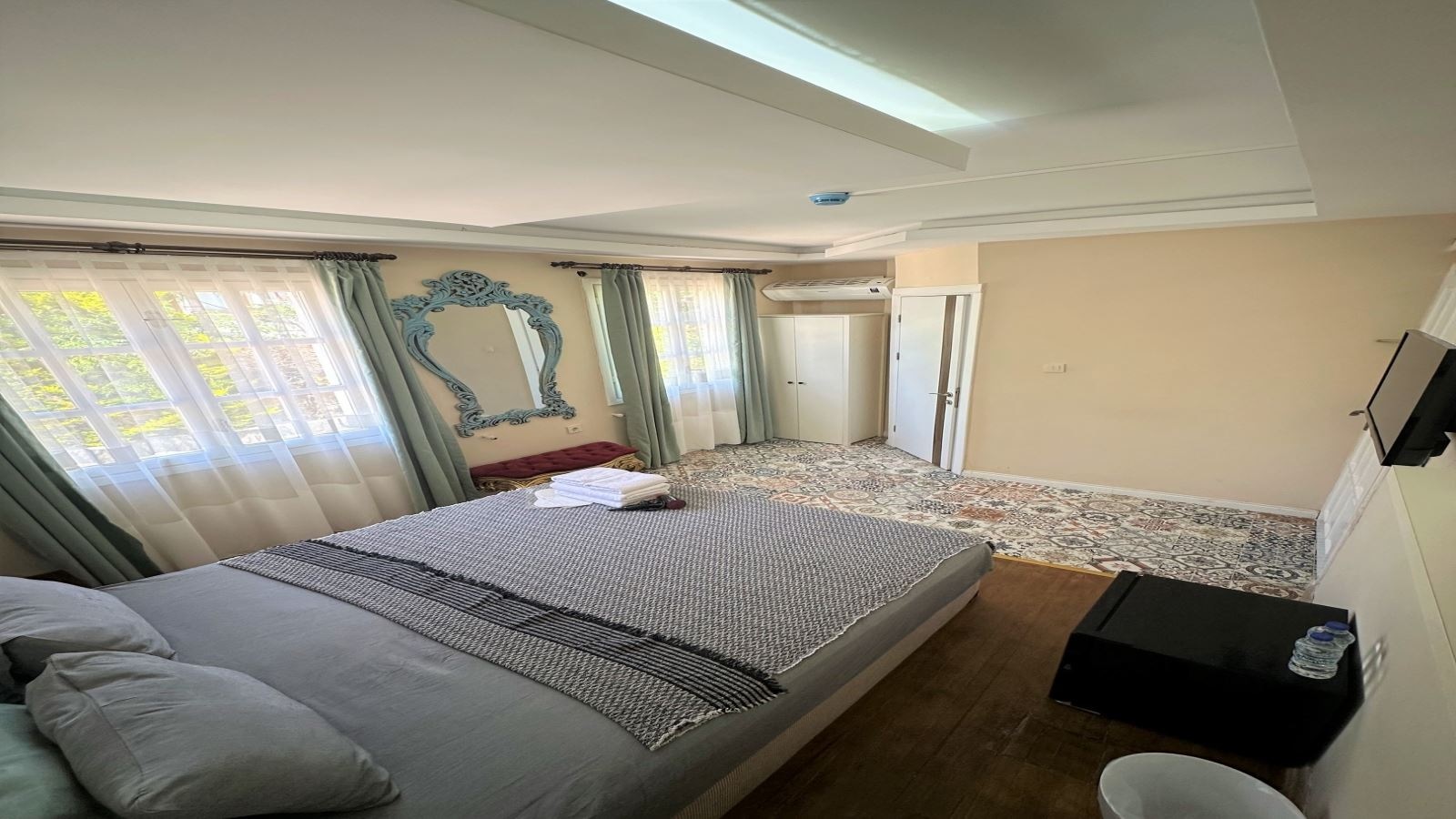 rooms-standard-room