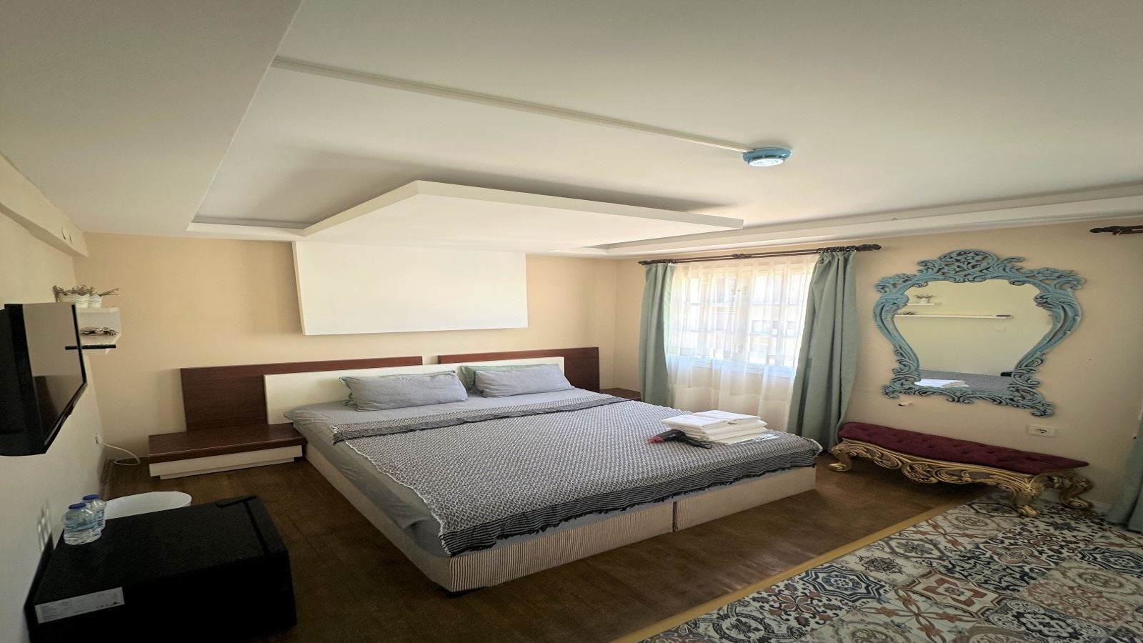 rooms-standard-room