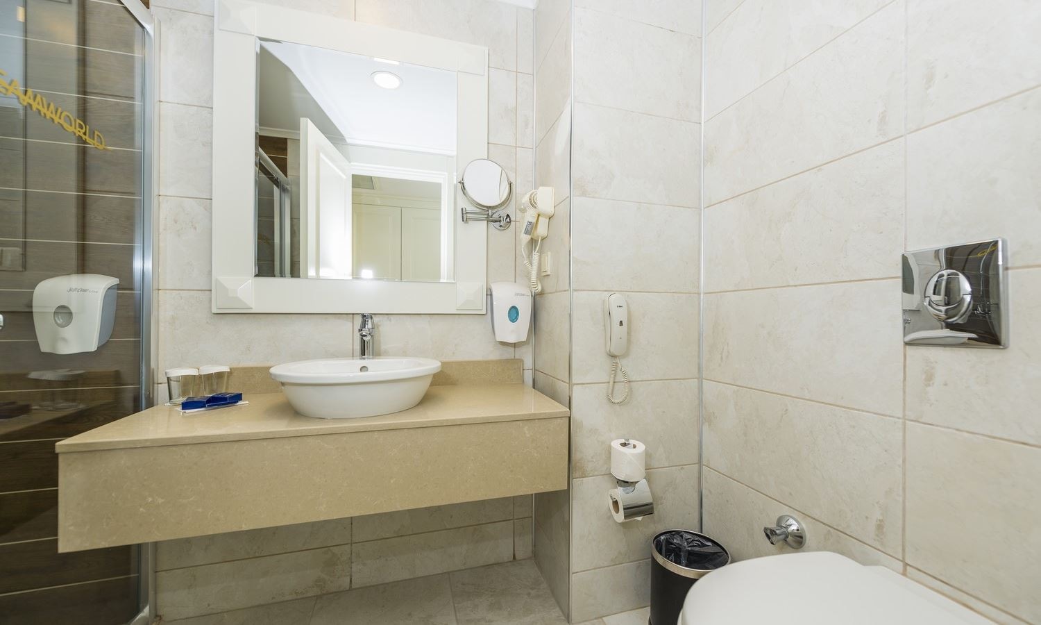 rooms-dublex-family-room