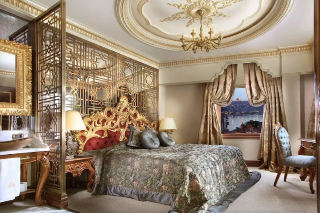 rooms-deluxe-room-with-golden-horn-view