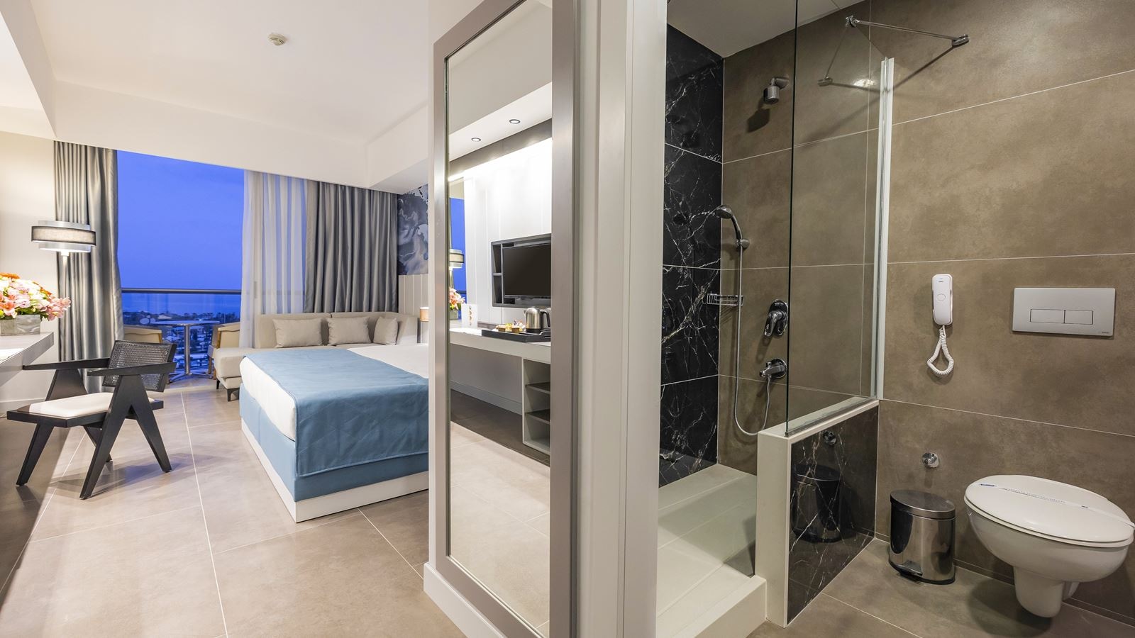 rooms-standard-room-side-sea