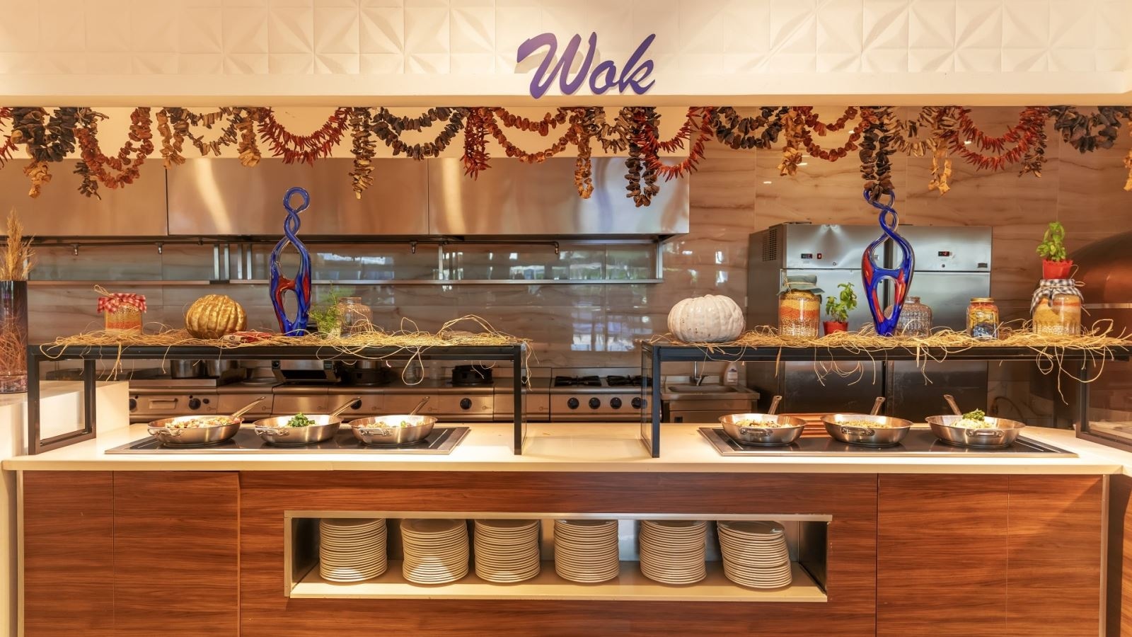 restaurants-crystal-restaurant