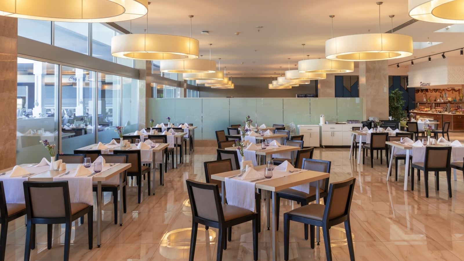 restaurants-crystal-restaurant