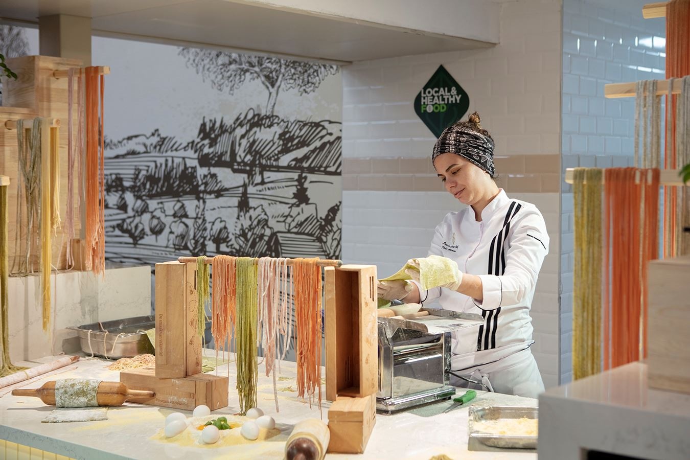 restaurants-cosmos-main-restaurant