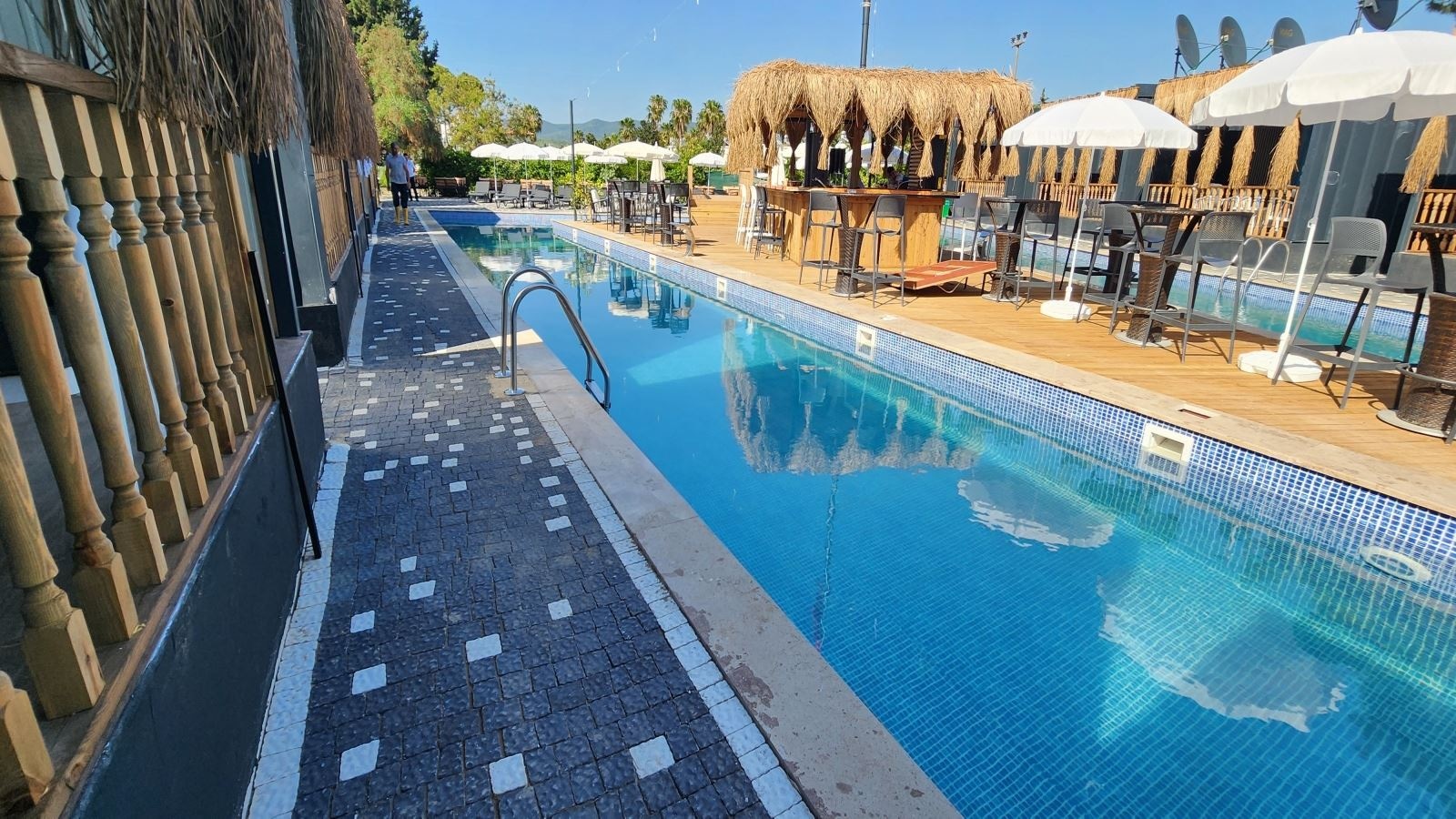 rooms-luxury-beach-suite