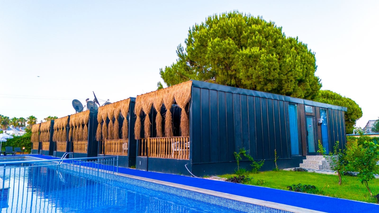 rooms-luxury-beach-suite