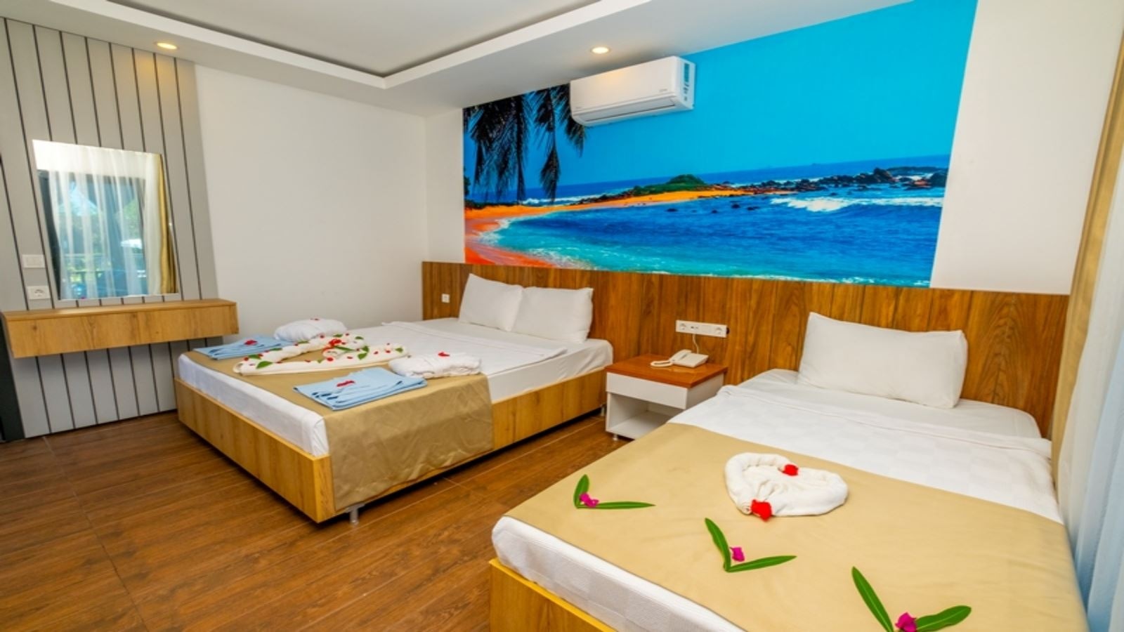 rooms-luxury-beach-suite