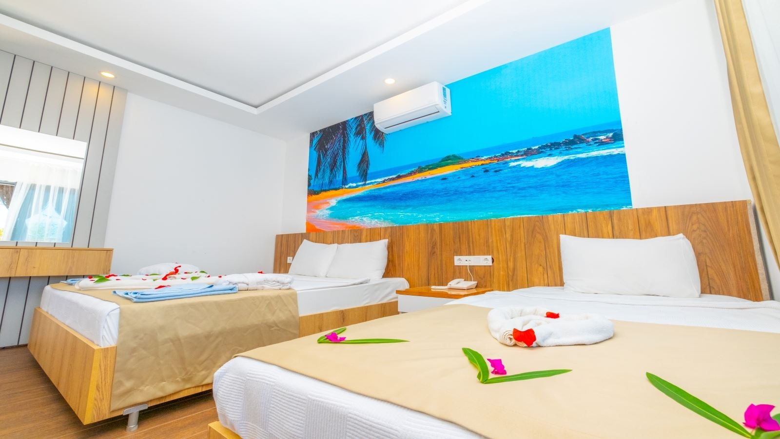 rooms-luxury-beach-suite