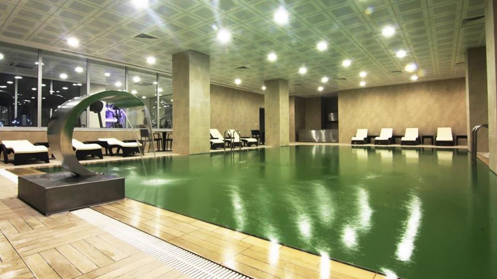 pools-indoor-pool