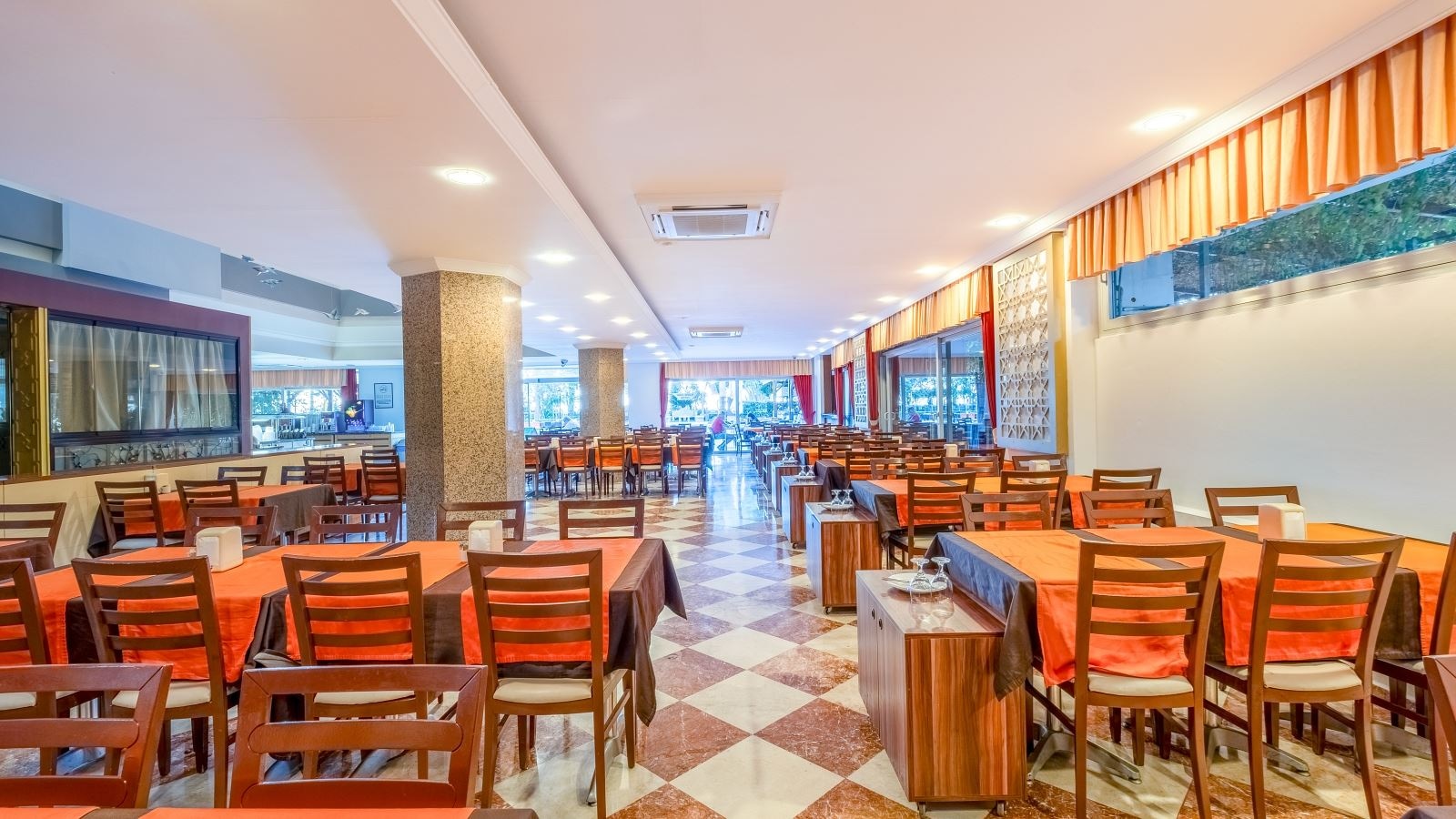 restaurants-main-restaurant