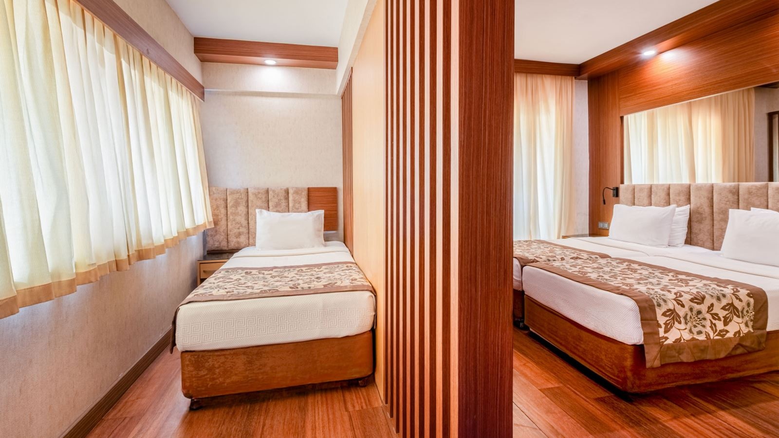 rooms-main-building-family-room