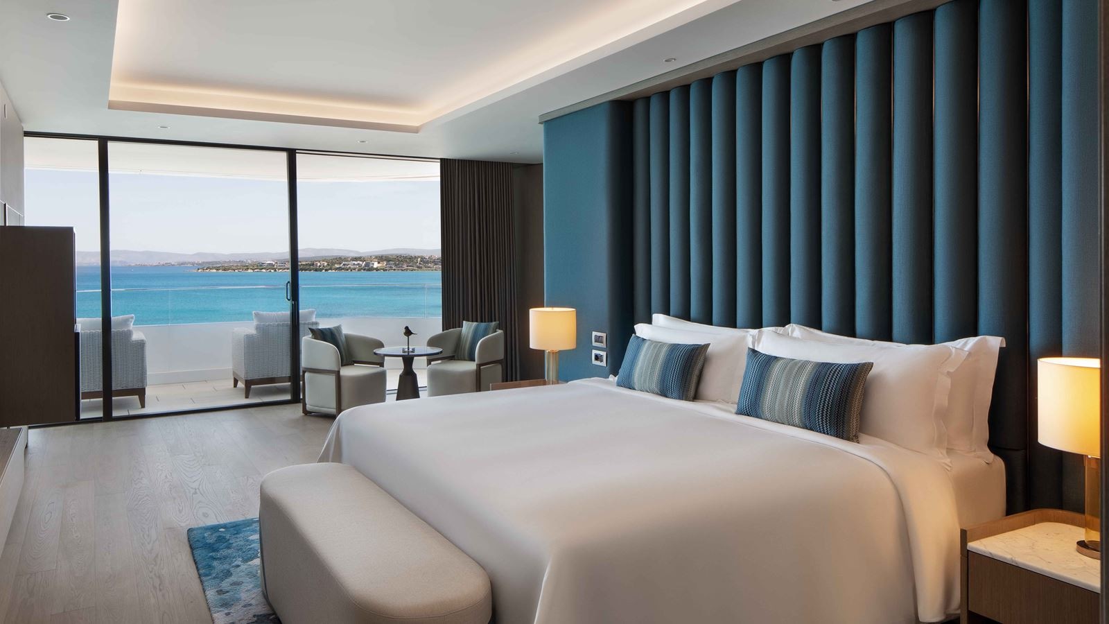 rooms-reges-corner-suite