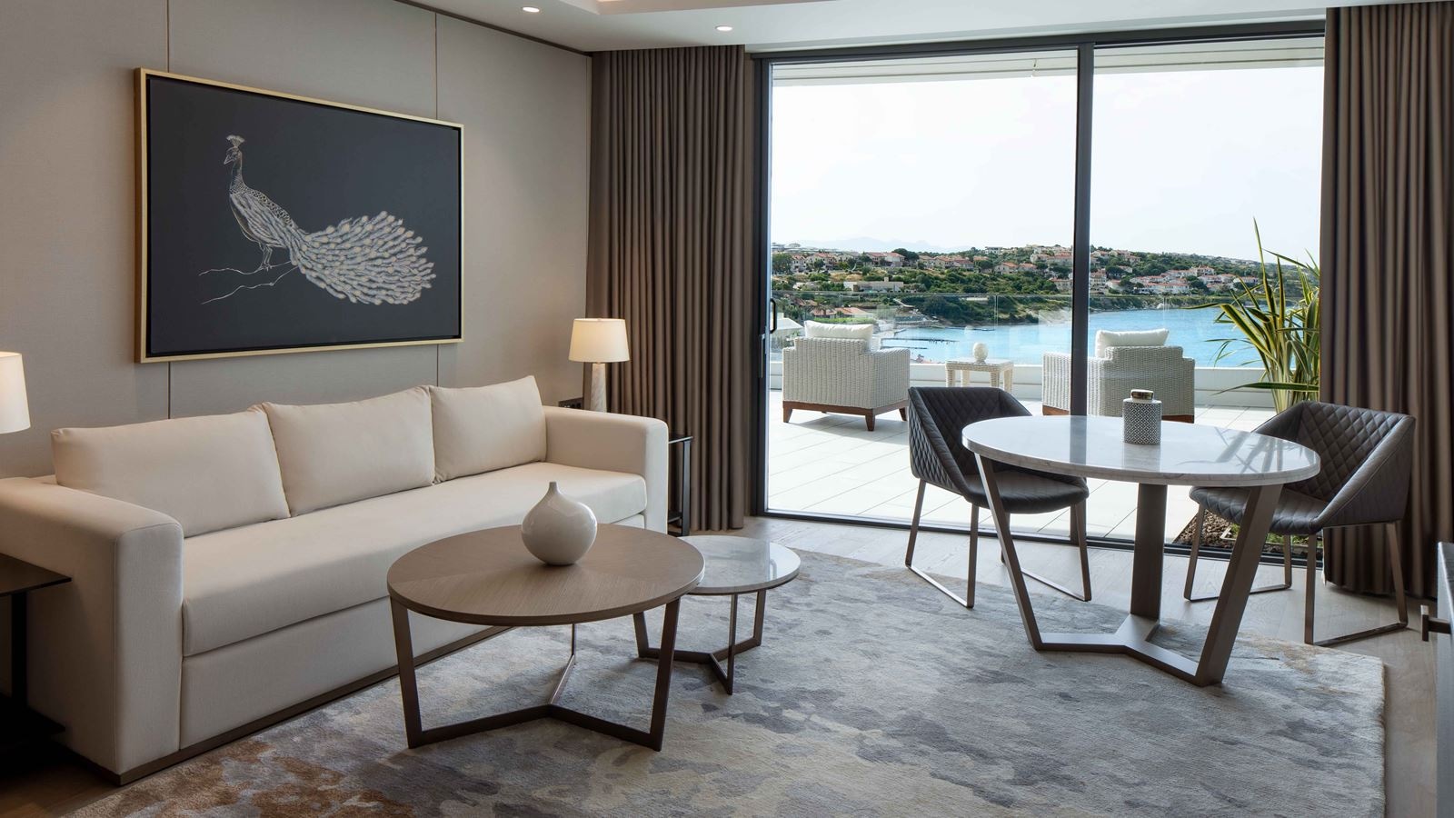 rooms-reges-corner-suite