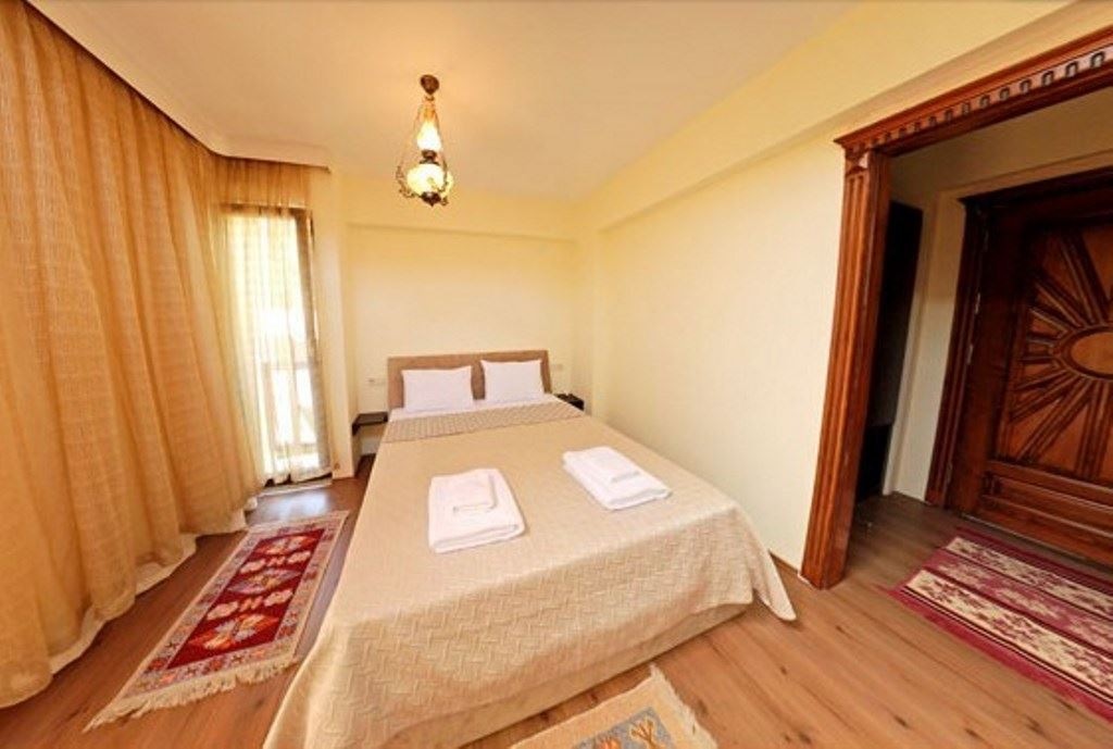 rooms-superior-garden-room