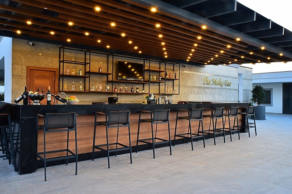 restaurants-restaurant