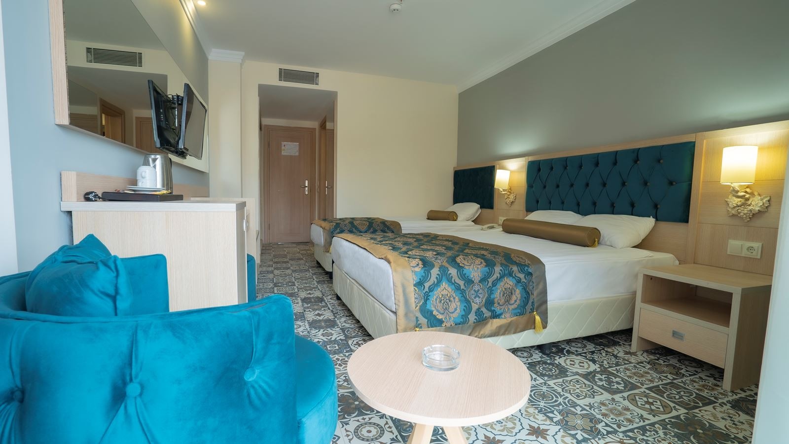 rooms-standard-room-with-balcony