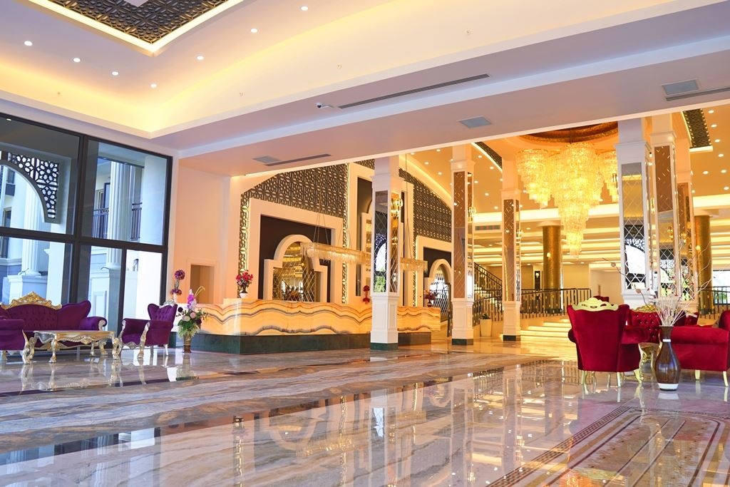 general-main-building