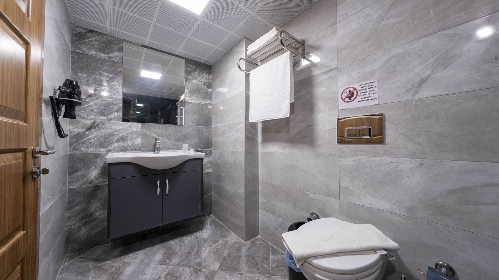 rooms-standard-room-with-balcony