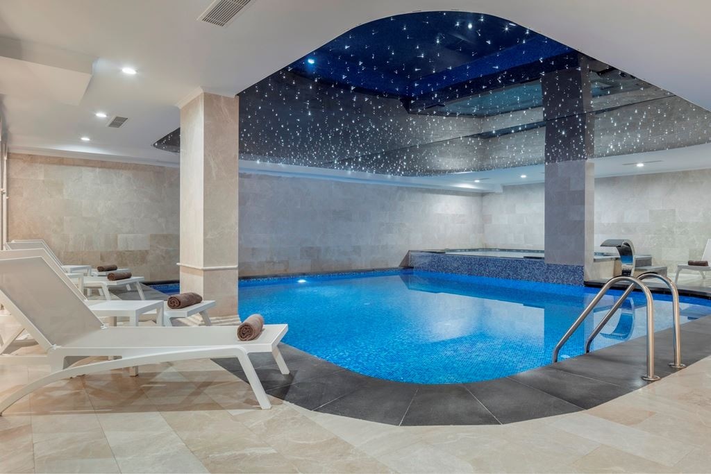 pools-indoor-pool