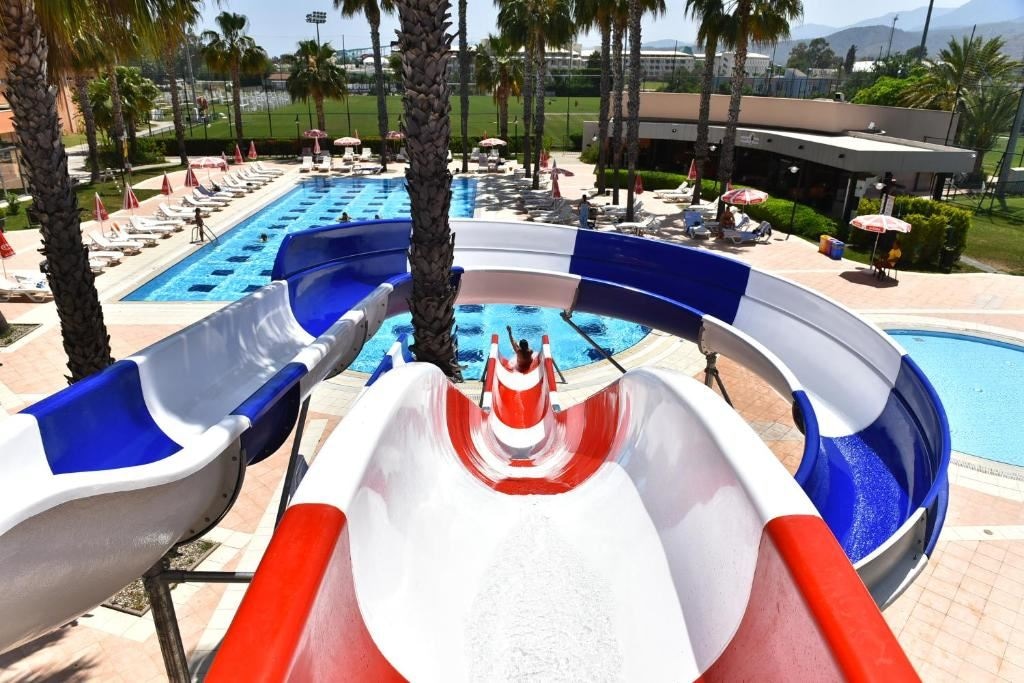 water-park-water-park