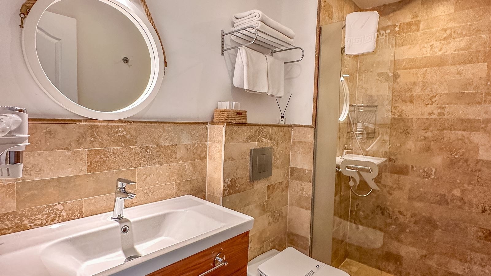 rooms-deniz-manzarali-oda