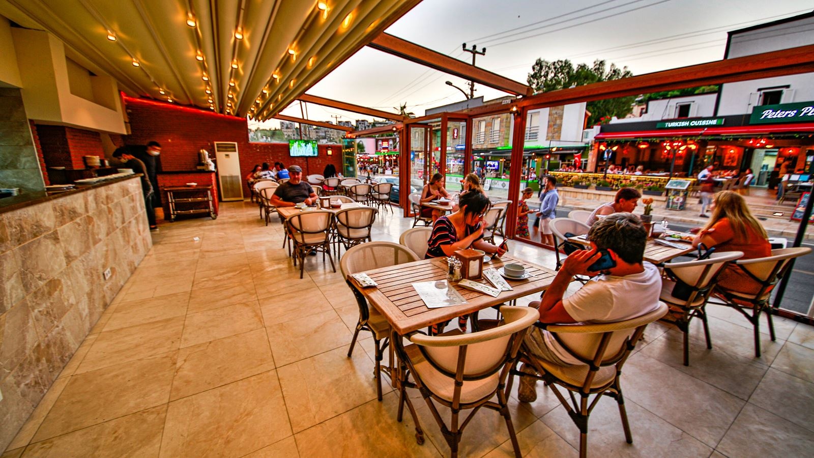 restaurants-main-restaurant