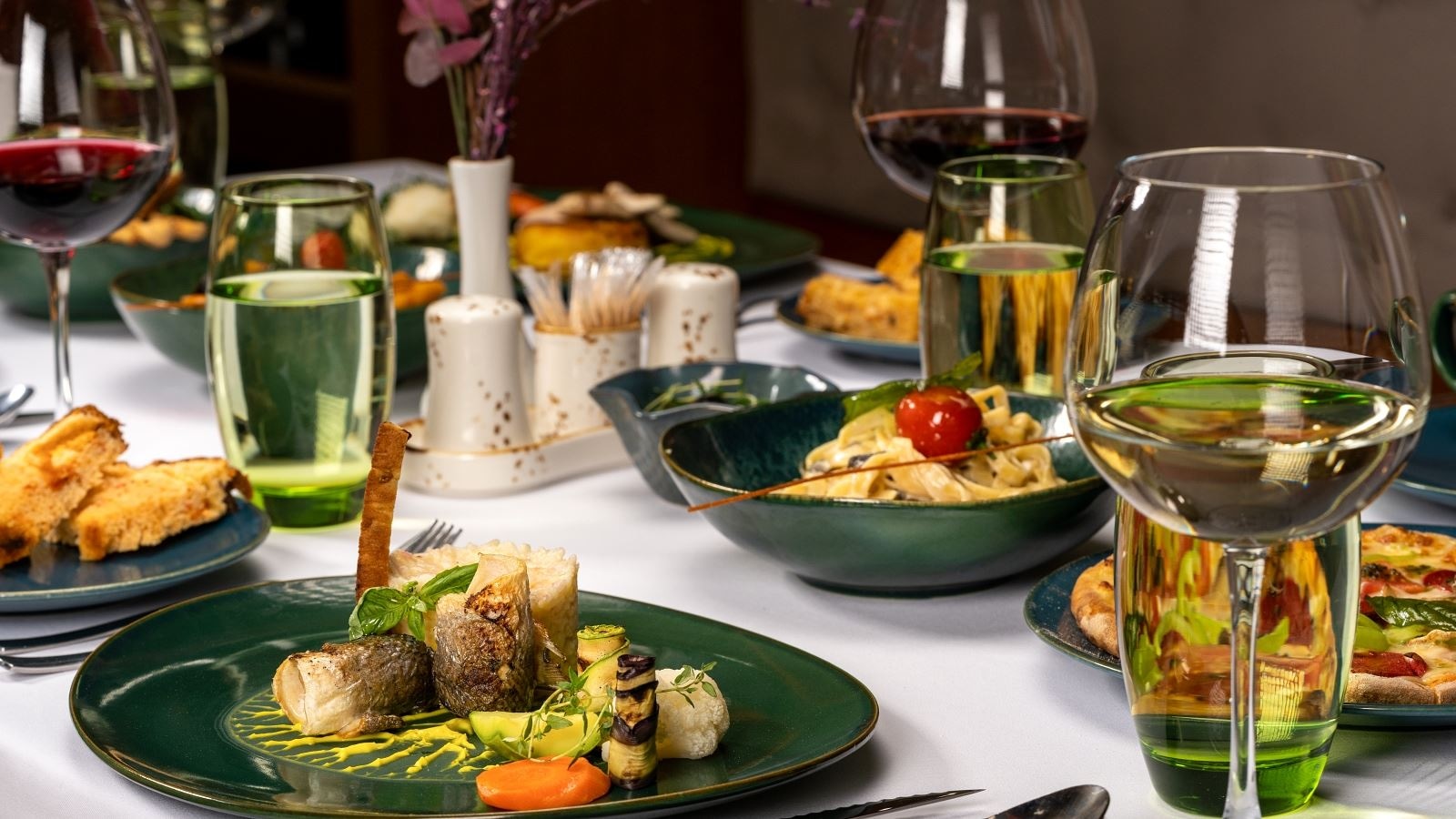 restaurants-main-restaurant