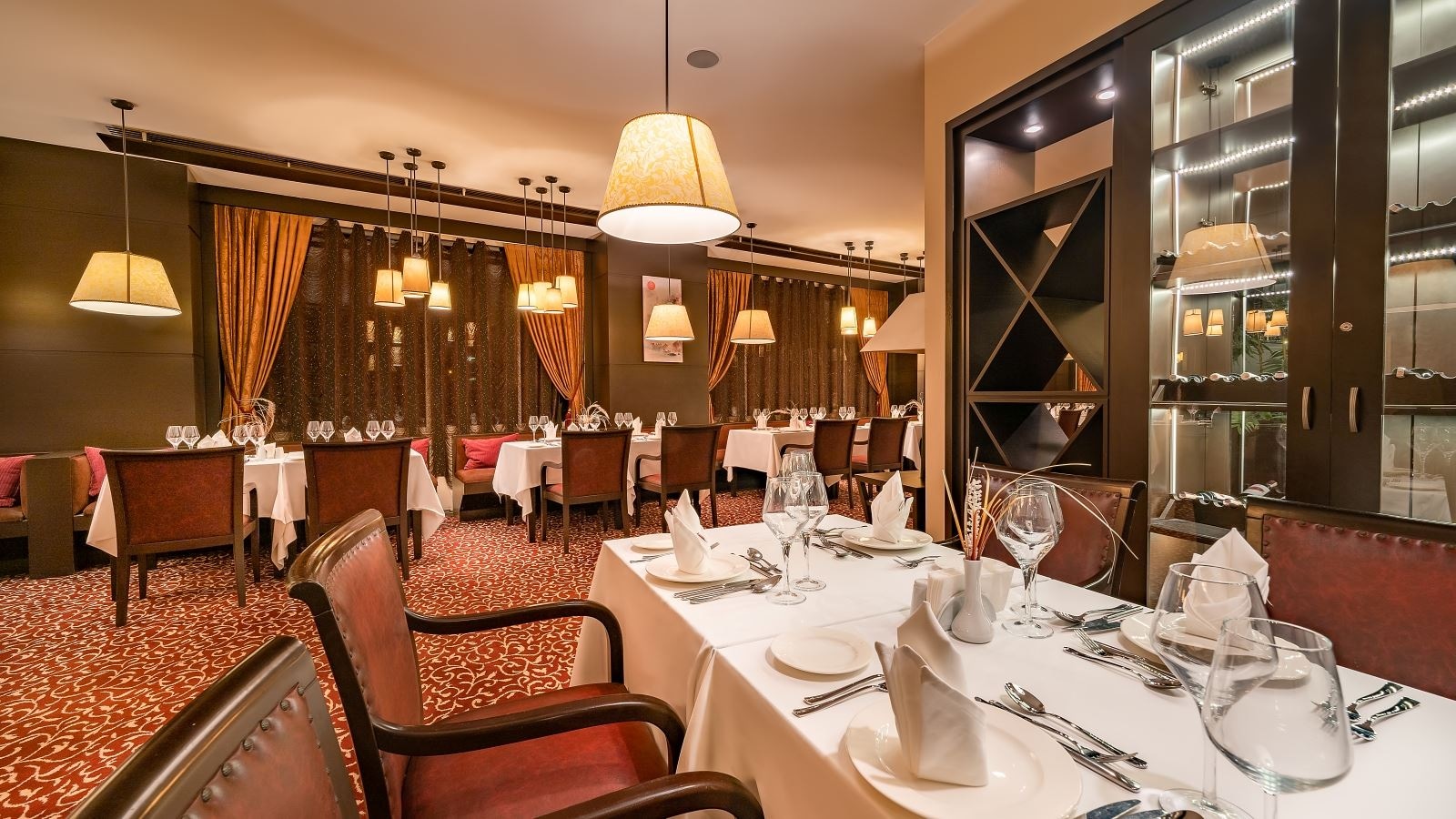 restaurants-main-restaurant