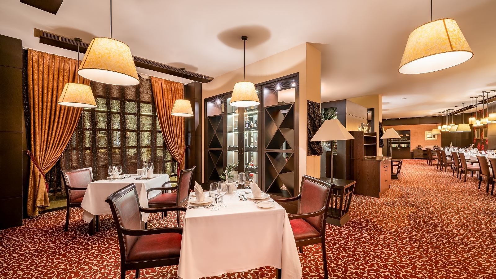 restaurants-main-restaurant