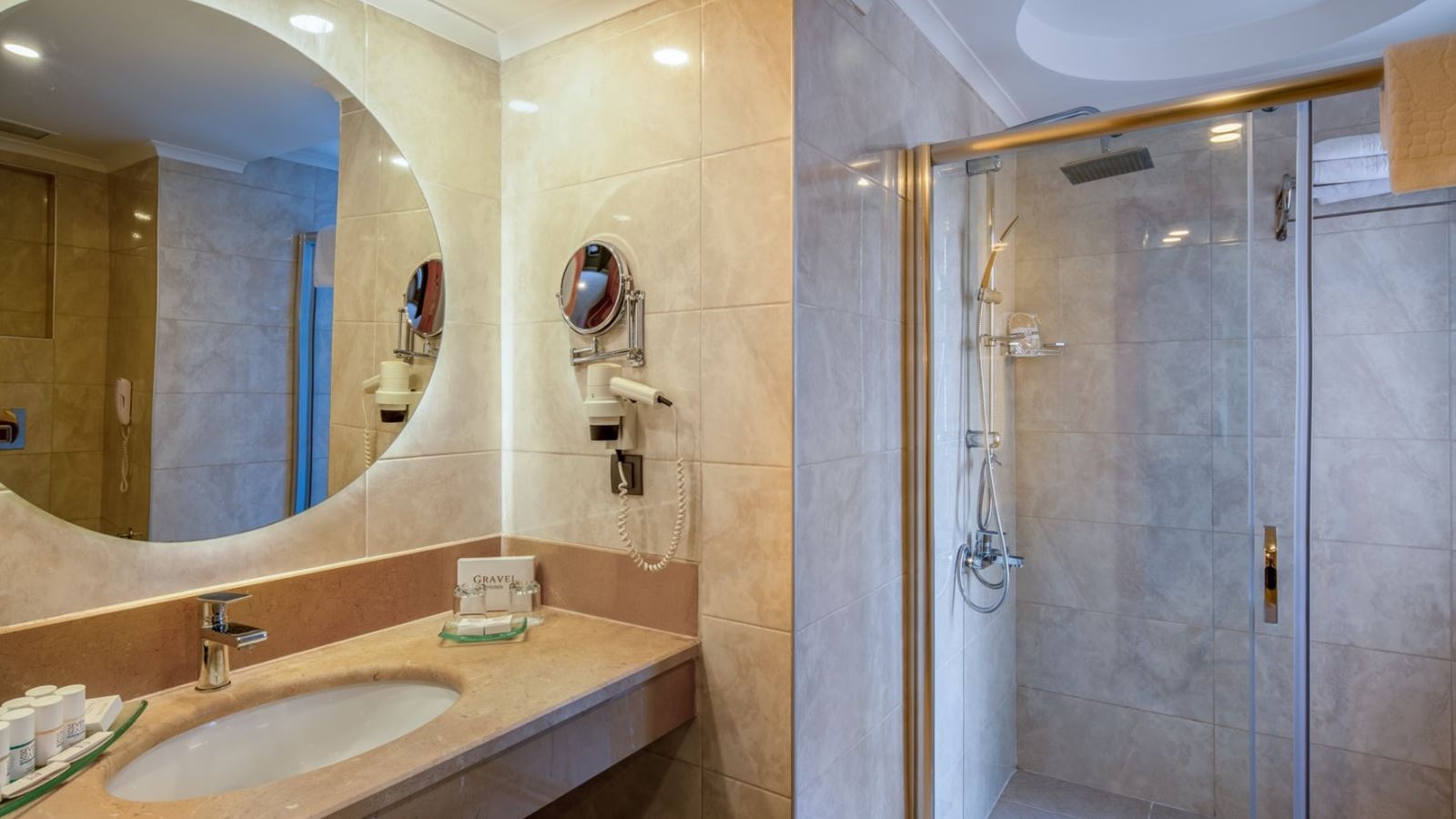 rooms-garden-large-room