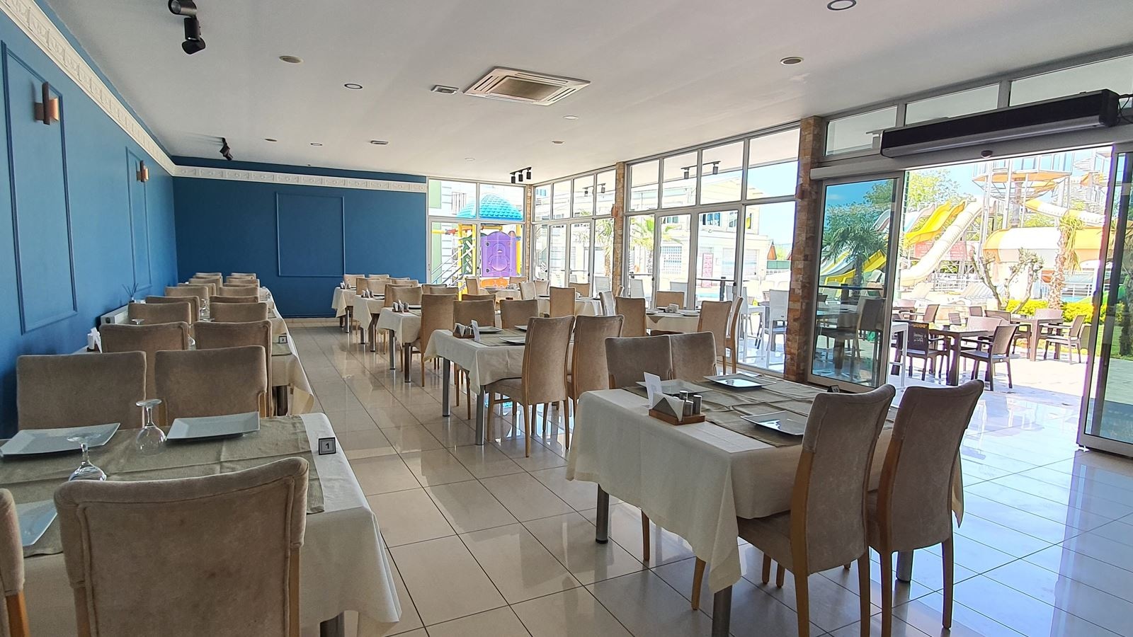 restaurants-locantha-restourant