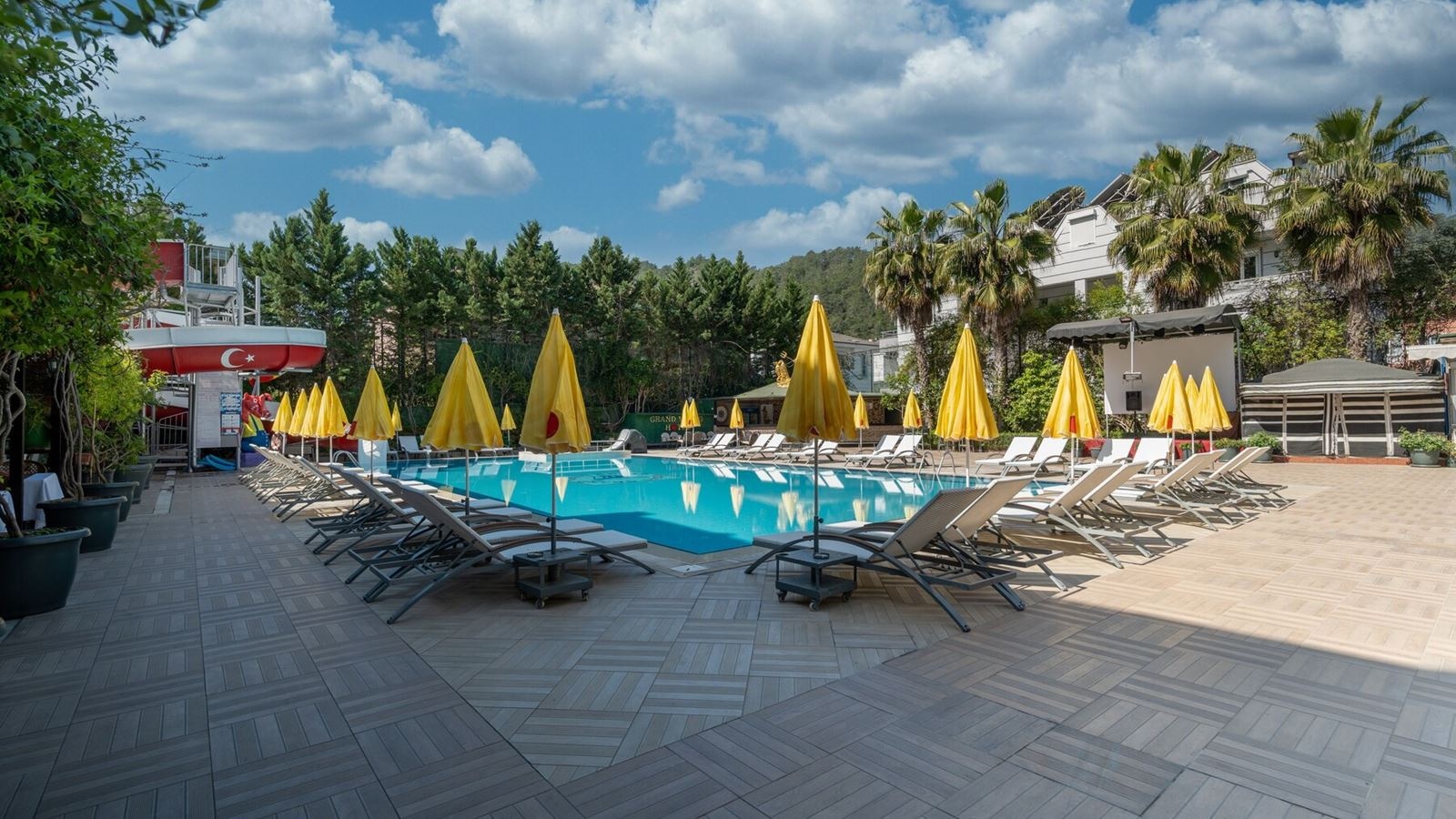 pools-outdoor-pool