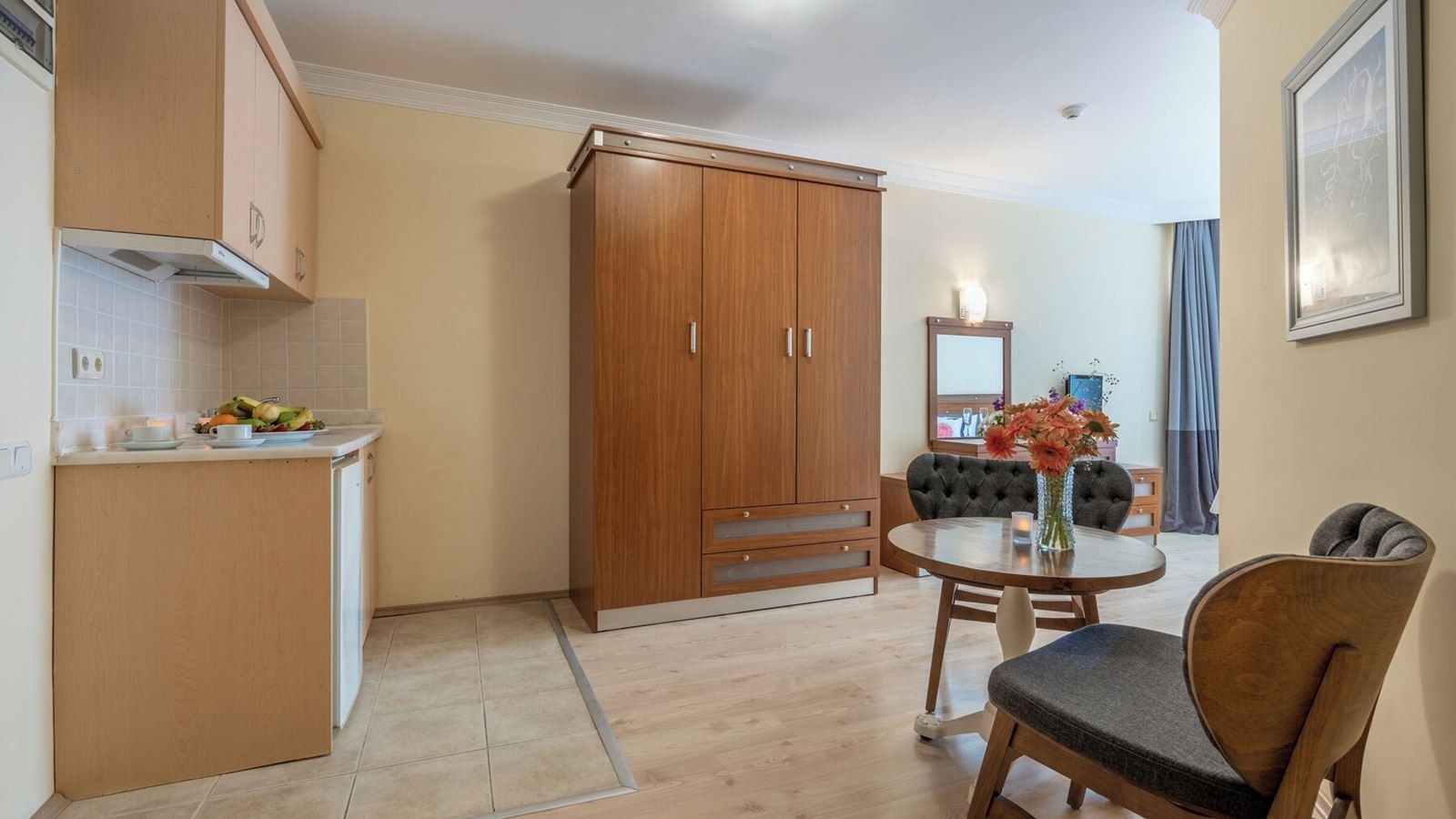 rooms-family-room