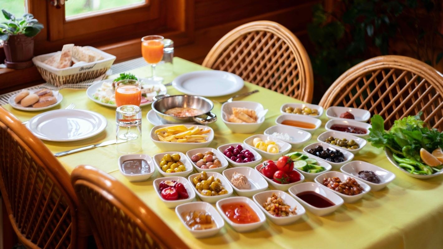 restaurants-main-building