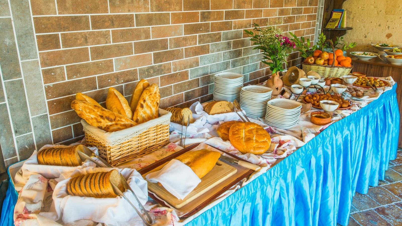 restaurants-main-building