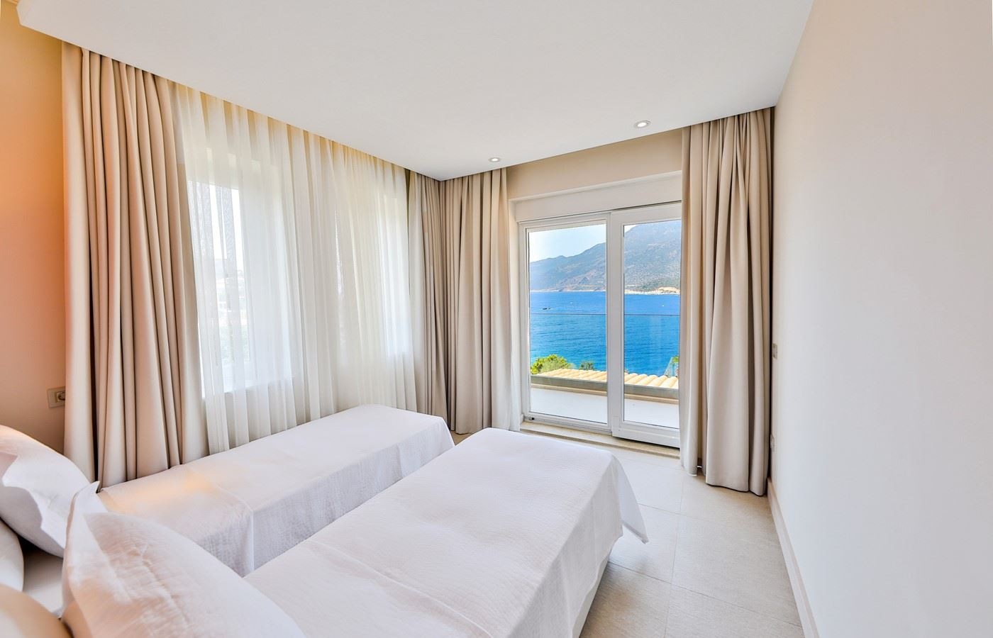 rooms-villa-peninsula-gardens