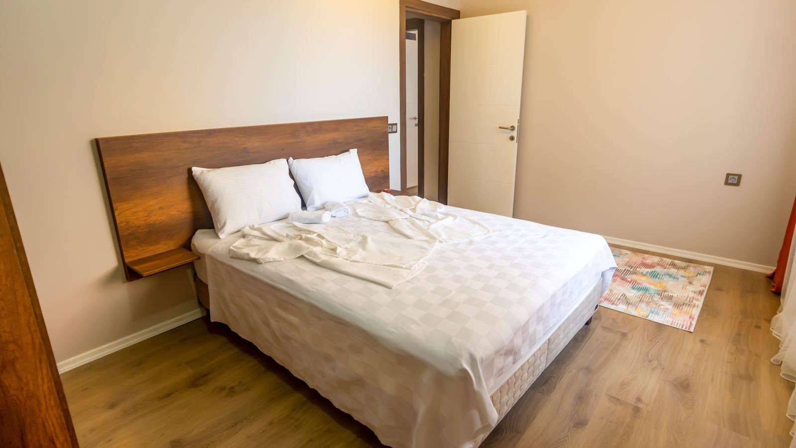 rooms-1+1-havuz-kenari-apart