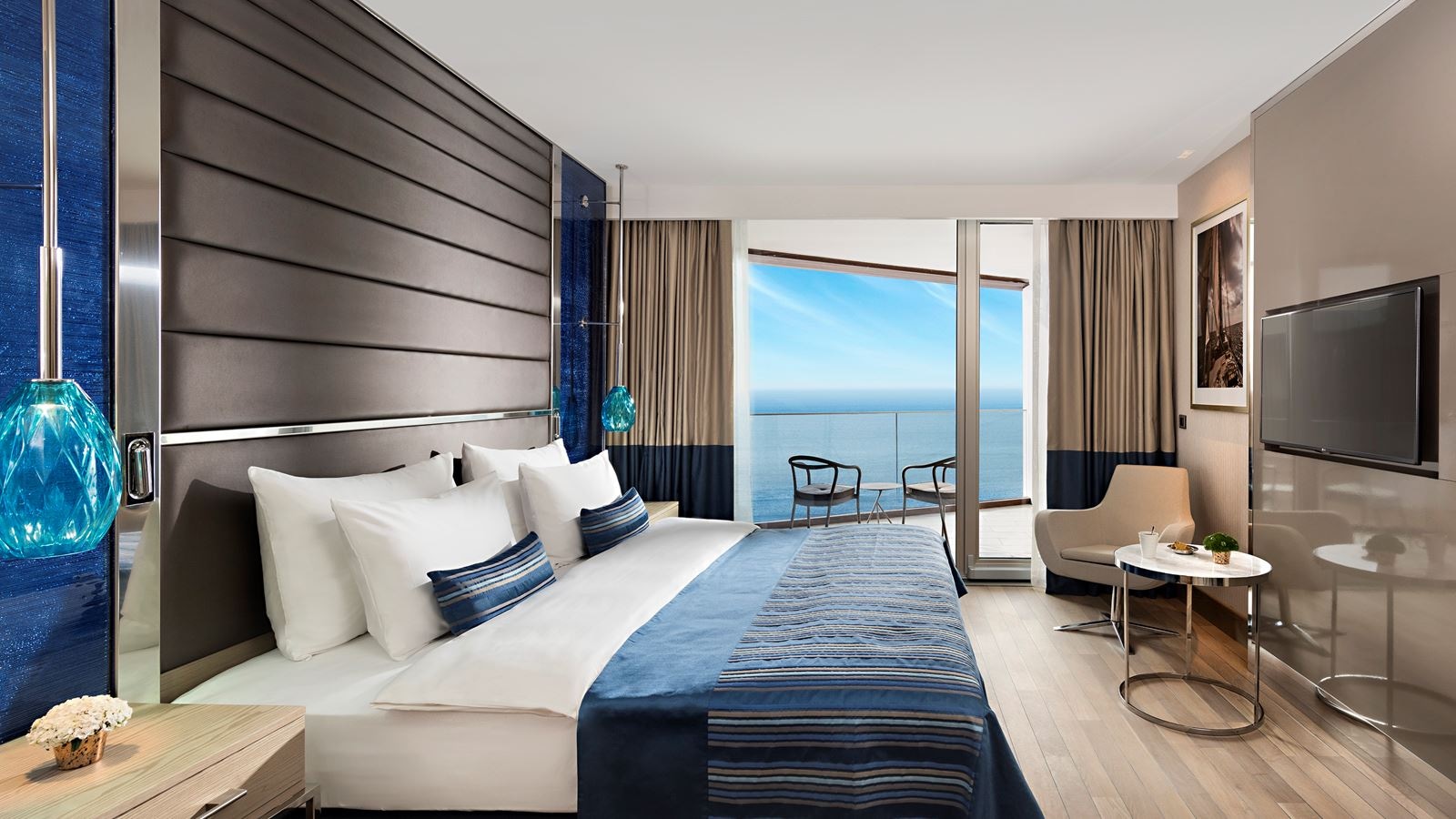 rooms-junior-suite-club-lounch