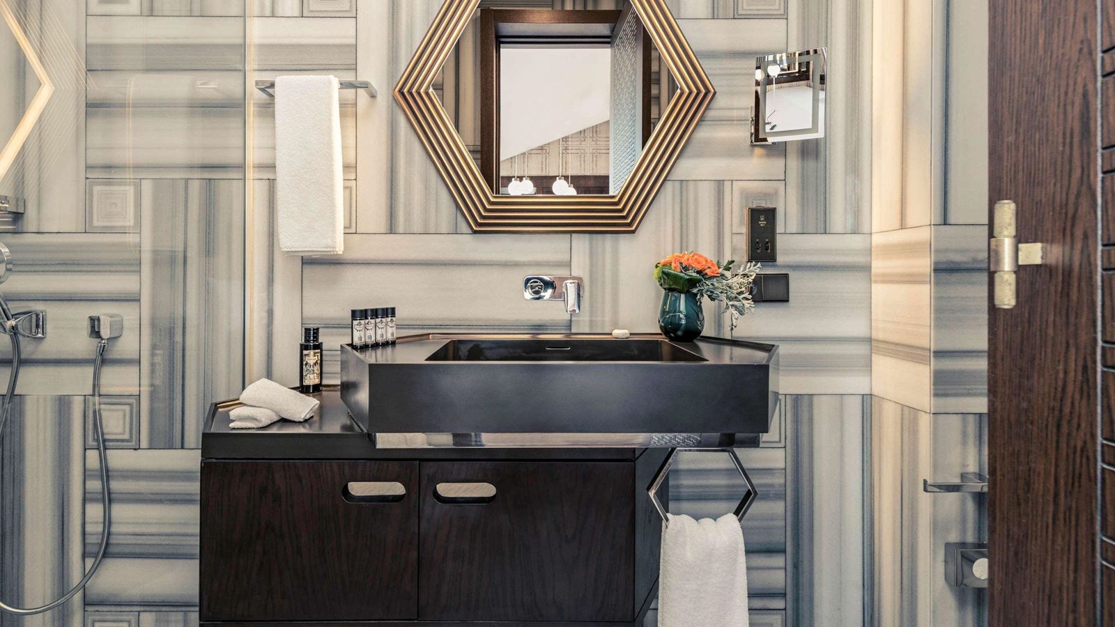 rooms-suite-executive