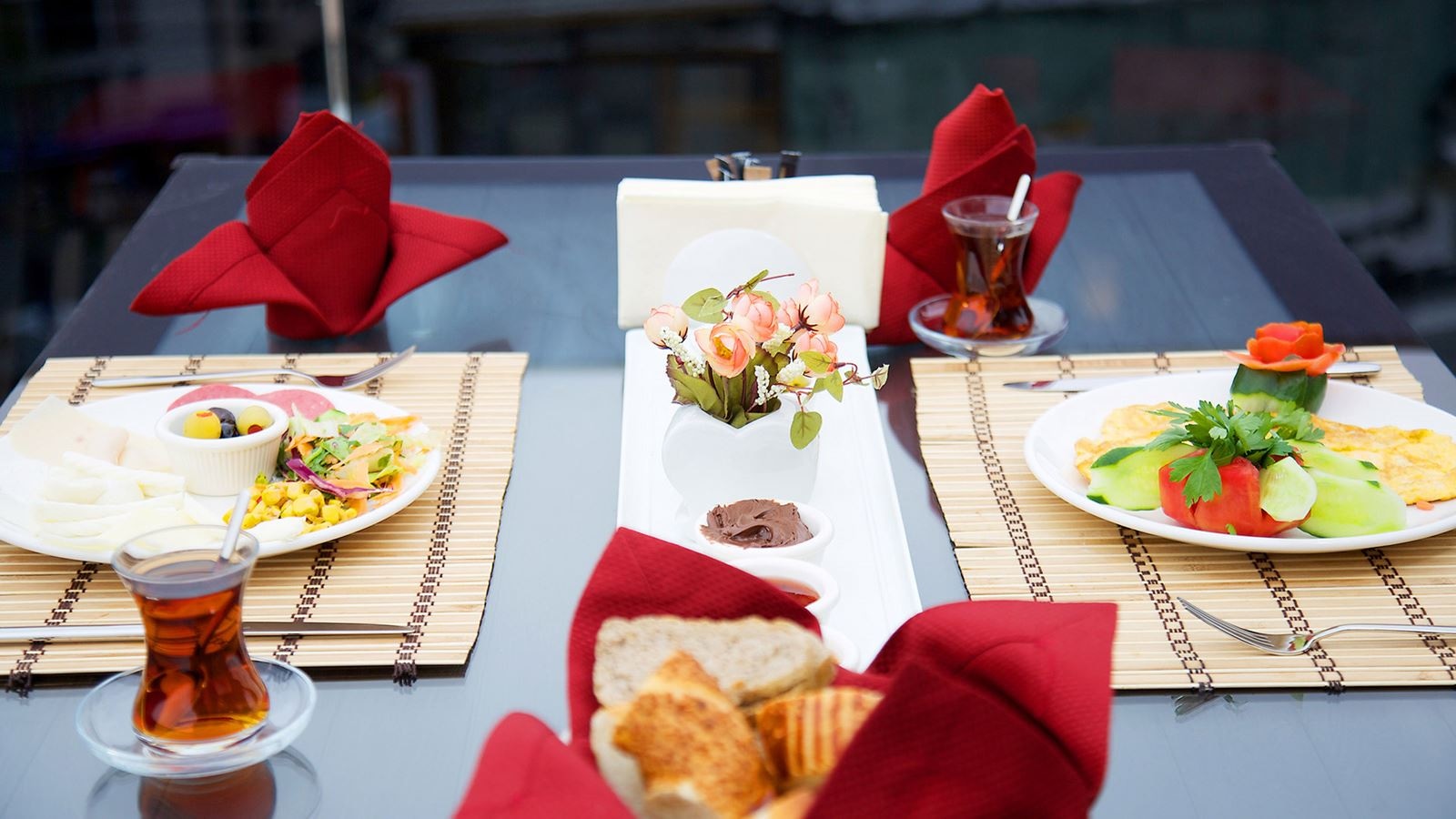 restaurants-restaurants