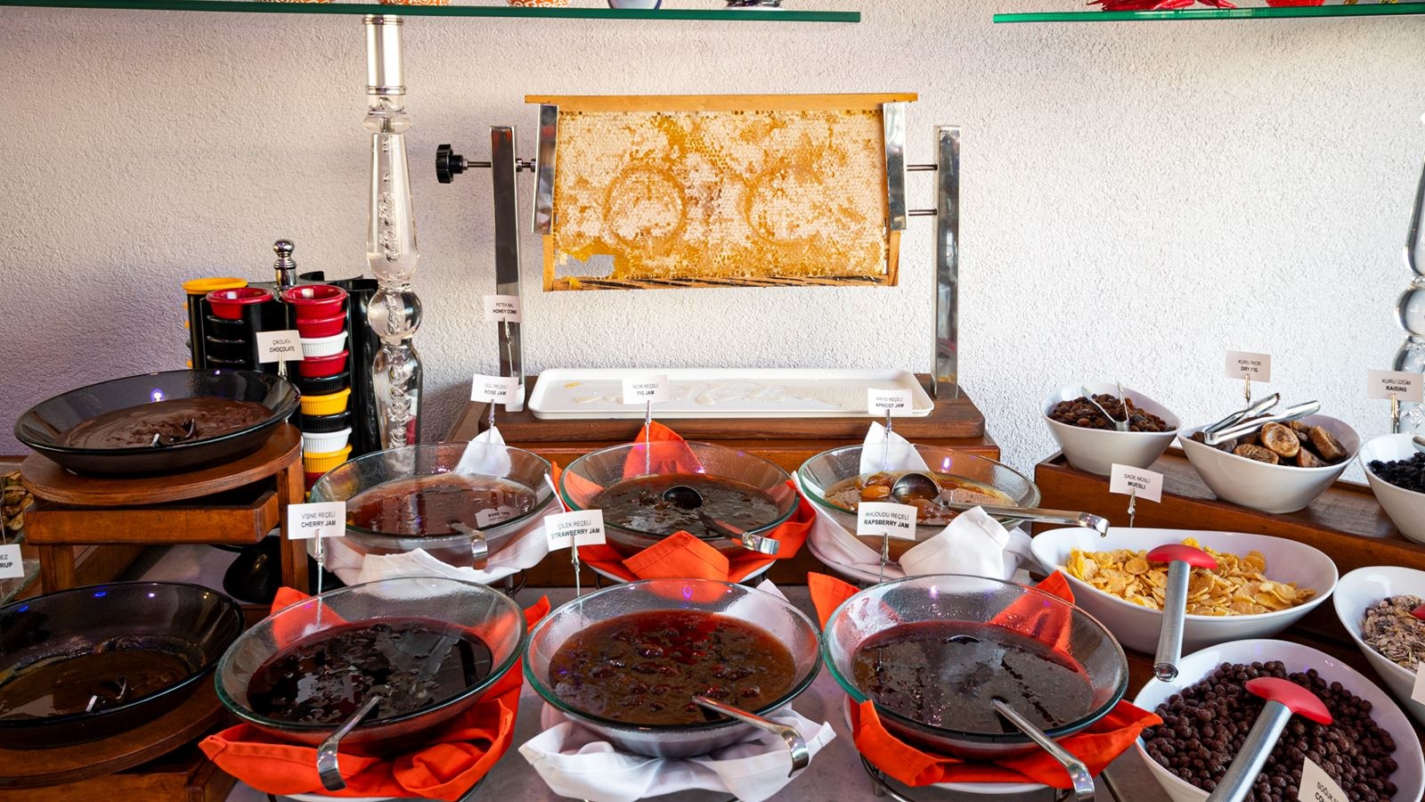 restaurants-restaurants