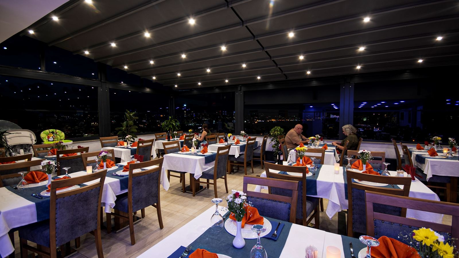 restaurants-restaurants