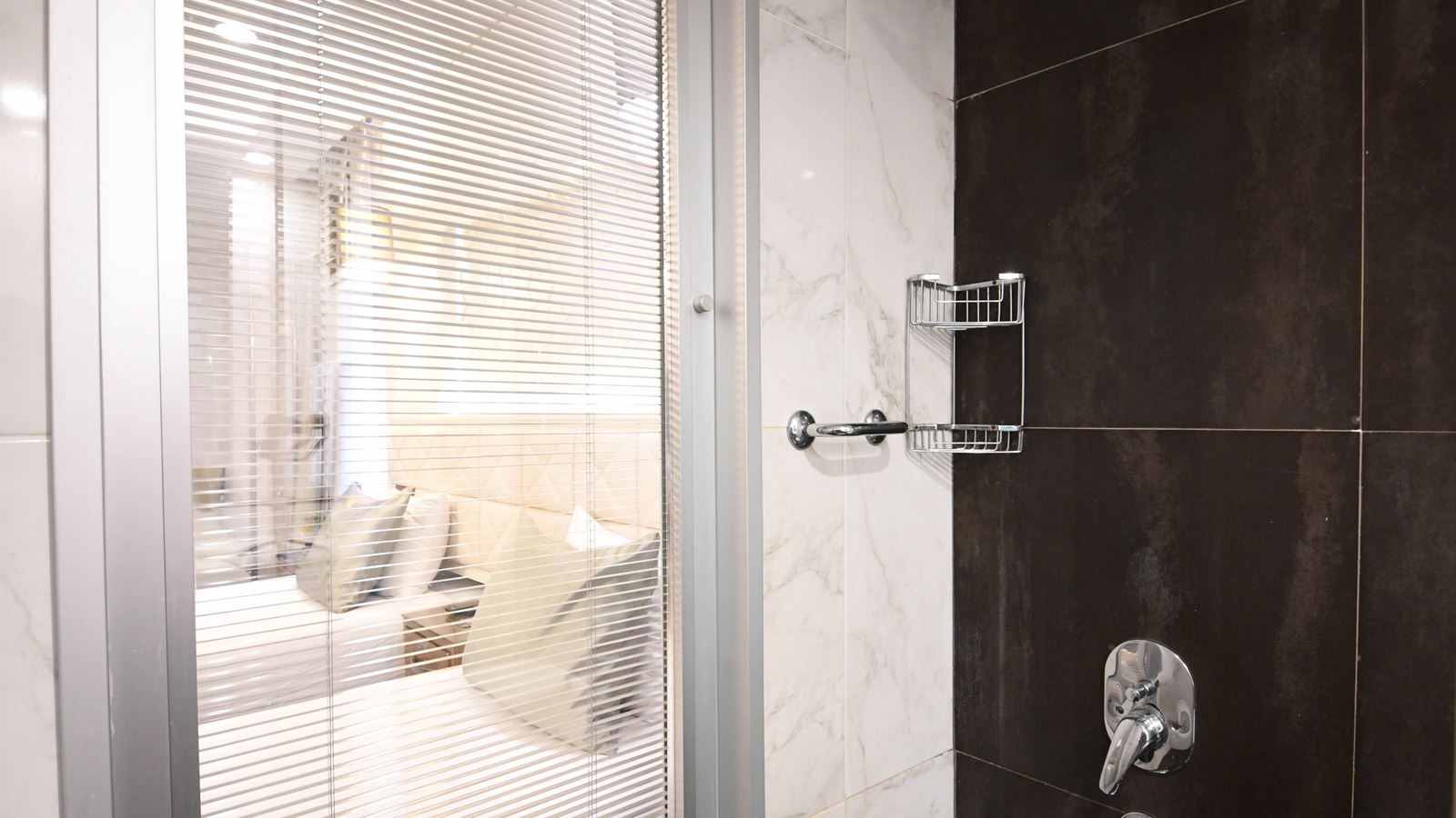 rooms-double-standard