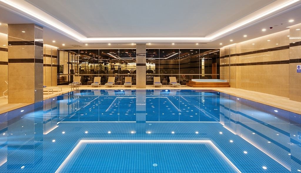 pools-indoor-pool